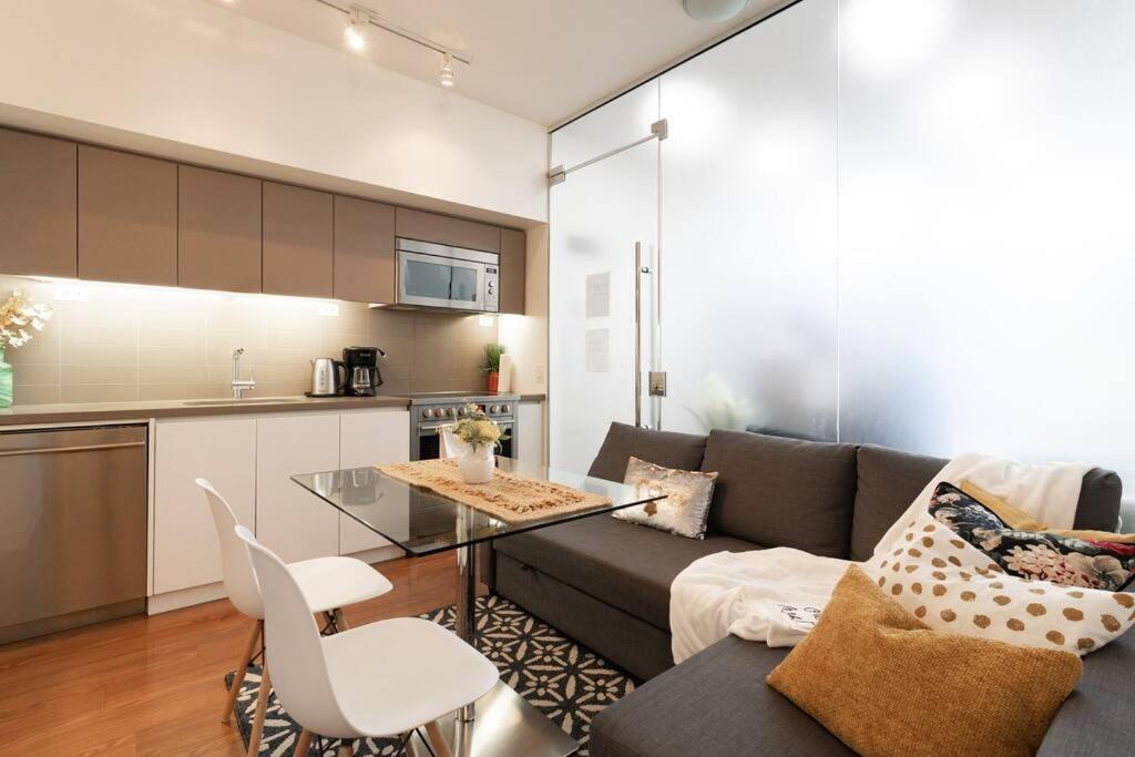 Luxe 2 Bed Suite Downtown Toronto Near Waterfront Exterior foto
